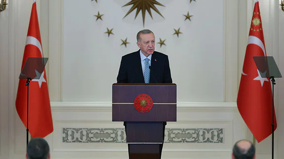 "Tüm başlıklarda zirveyi hedefliyoruz"