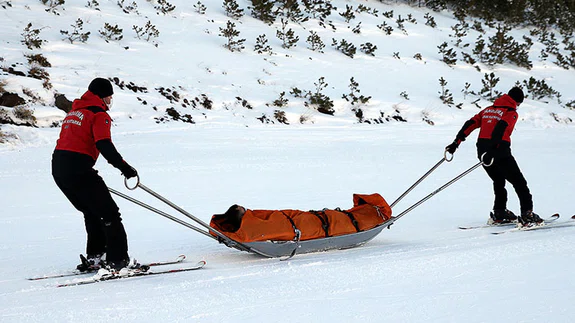 JÖAK ve JAK timleri Palandöken'deki turistlerin güvenliği için 'daima göreve hazır'