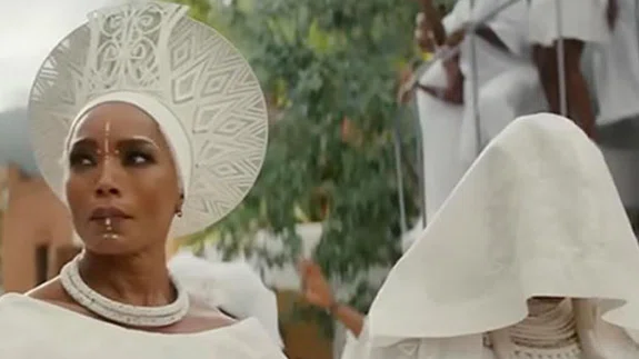 Batı sinemasında siyahilerin mitolojik beyaz karakterleri temsili yeni bir ırkçılık olarak niteleniy