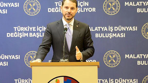 Bakan Albayrak'tan istihdam odaklı kredi paketi müjdesi