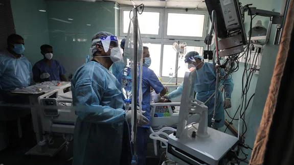 Kovid-19 salgını nedeniyle Gazze'deki hastanelerin yükü giderek artıyor