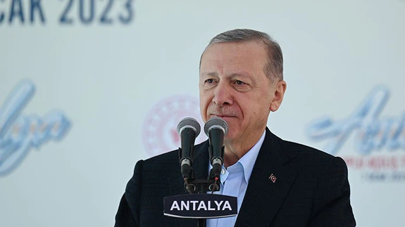 "Yeni bir seçimin arifesinde, karşımıza yine "yaptırmayız" ittifakıyla çıktılar"