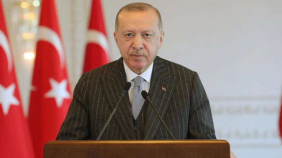Cumhurbaşkanı Erdoğan: Bayram sonrasında kontrollü bir şekilde normalleşme adımlarını atıyoruz