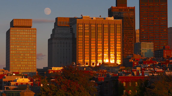 Dolunay görenleri kendisine hayran bıraktı