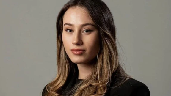 Zeynep Çelik kimdir, kaç yaşında, aslen nereli, ne mezunu, hangi partiden?