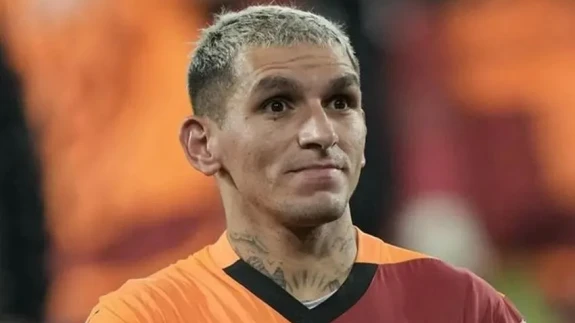 Lucas Torreira Bebek’te film gibi anlar yaşadı!