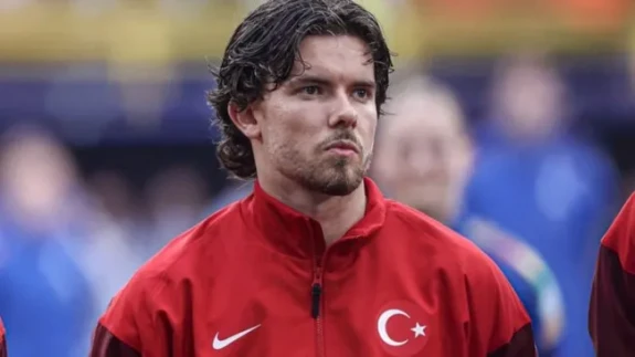 Milli futbolcu Ferdi Kadıoğlu'dan mutlu haber: “Minik kanarya” geldi!