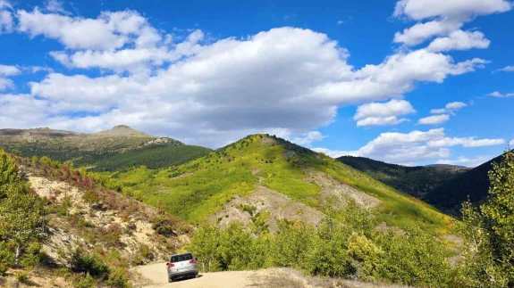 Her tonuyla büyülüyor: Gümüşhane sonbaharda görsel şölene dönüştü!