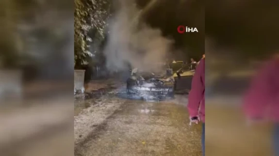 Seyir halindeki otomobil yandı