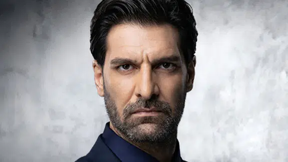 Eşref Rüya'nın Dinçer'i Taner Rumeli kötü adam rolünün tadını çıkartıyor!