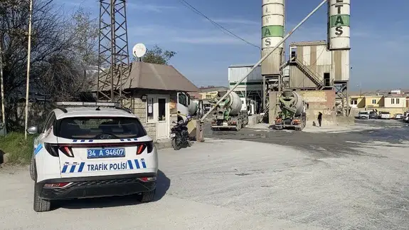 Sancaktepe’de şantiyede dehşet: Beton mikseri işçiyi ezdi!