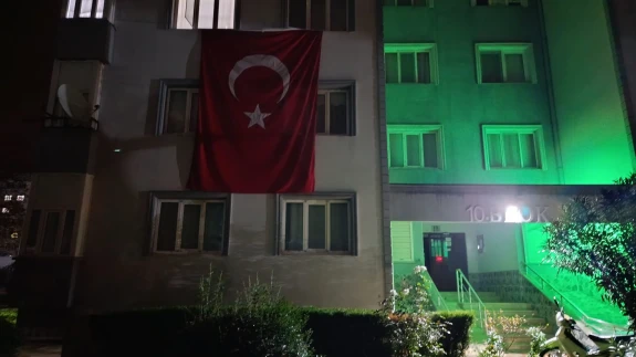 Gürcistan’da düşen uçak yürekleri yaktı! Şehit Binbaşıdan geriye doğmamış evladı kaldı