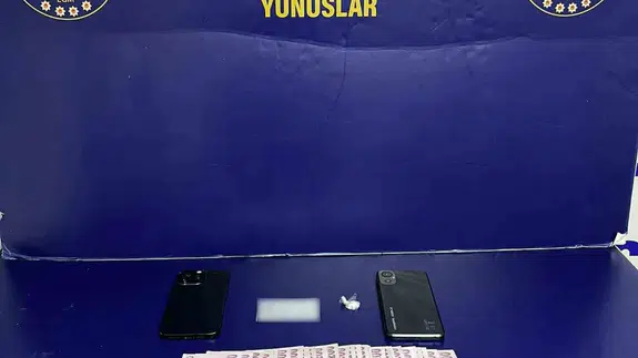 Şeytanın aklına gelmeyecek düzenek! Torpidodan çıkanlar polis kamerasına böyle yansıdı…