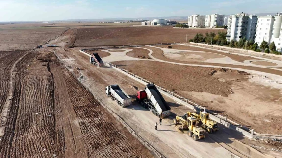 Yollar değişiyor, şehrin çehresi yeniden yazılıyor!