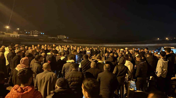 Mardin’de evde ölü bulunan aileden baba defnedildi