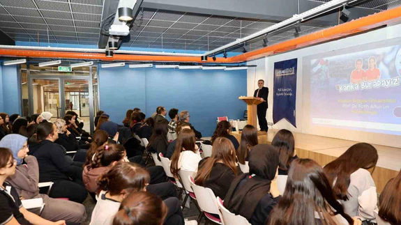 'Kanka Buradayız' buluşması: Rektör Altun’dan gençlere ilham veren mesajlar!