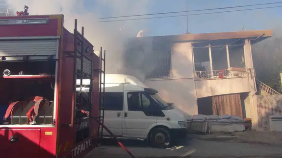 Sobadan çıkan alev evi, çocuklardan gelen acı haber yürekleri sardı!