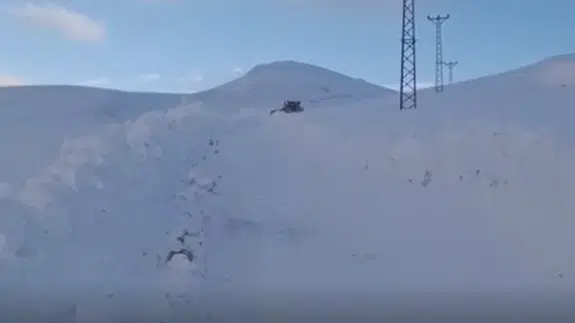 Kerkül yolu kara teslim! Dozerler bile ilerlemekte zorlandı