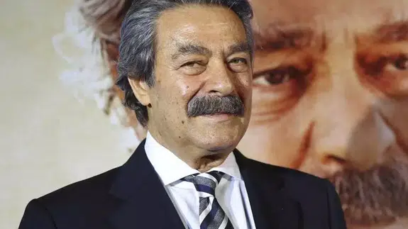 'İyileşiyor mu?' soruları yeniden alevlendi... Kadir İnanır’ın sağlık sürecinden kritik kare!