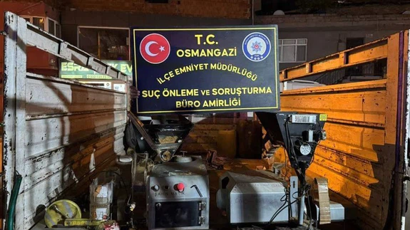 Osmangazi’de kaçak tütün ticaretine geçit yok: 283 bin ürün ele geçirildi!