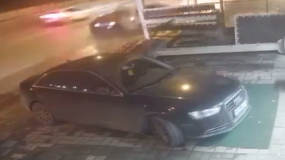 Hız sevdası canlarından ediyordu: Bursa'da park halindeki araca çarptı!