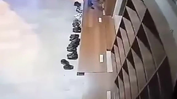 Elazığ’da ayakkabıdan nasibini alamayan ahlak... Hırsız kameralara stil yaparken yakalandı!