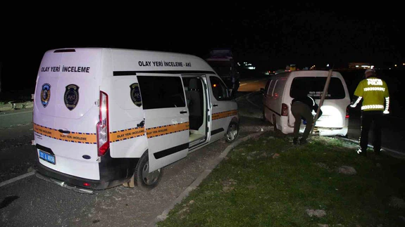 Edirne’de 'dur' ihtarına uymayan minibüsün içinden çıkanlar şok etti!