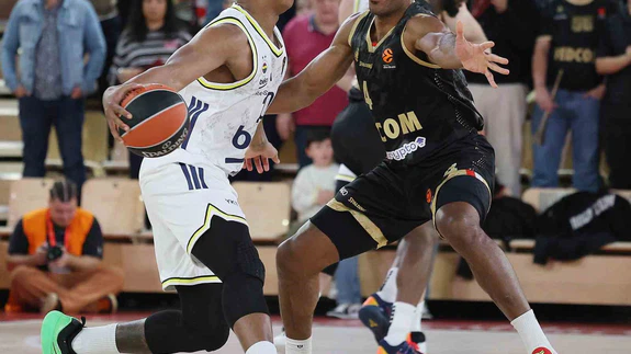 Fenerbahçe Beko’dan tarihi geri dönüş! Monaco’yu devirdiler, galibiyet serisi 4 maça çıktı!