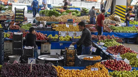 Fiyatlar el yakıyor, rakamlar rekor kırdı... İşte 2025’in en çok zamlanan ürünleri!