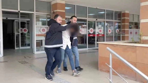 Kastamonu’da çaldıkları araçla yakalanan şüpheli tutuklandı