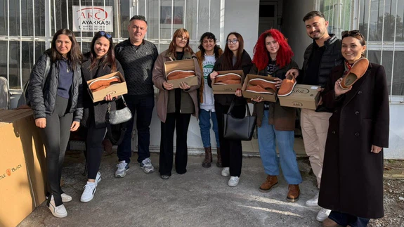 Öğrenciler öğrendi, babalar sevindi: Denizli'de anlamlı hediye!