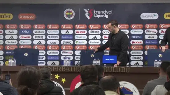 Okan Buruk: Allah’a şükür Kazım’ın gözü kör olmadan, 2-3 oyuncumun ayağı kırılmadan sağlıklı bir şekilde ayrılıyoruz