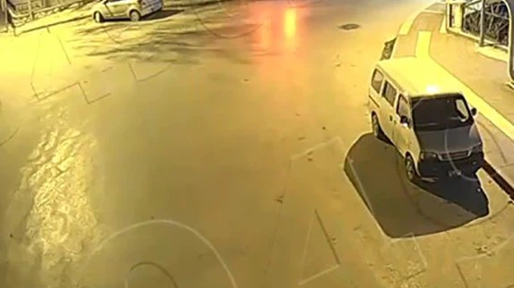 Ters yöne girince hayatı da ters döndü! Genç sürücünün son anları kamerada...