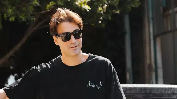 Arka Sokaklar’a döndü ama… Sarp Levendoğlu’nun yeni hali şaşırttı!