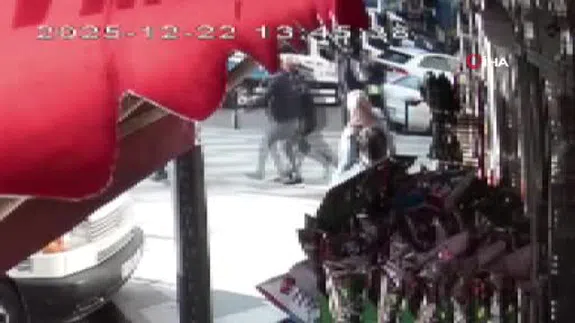 Trabzonda alacak-verecek kavgası kanla bitti: Bıçaklar çekildi!