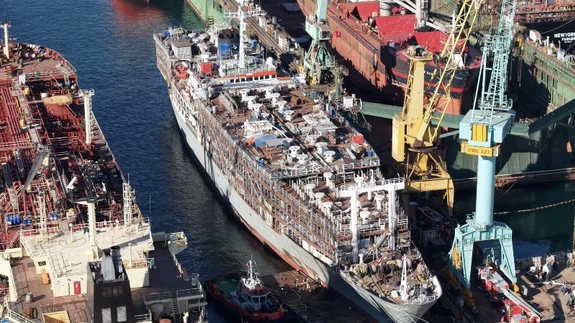 Tuzla’da 6 katlı gemi, 6 dakikada alev topuna döndü!