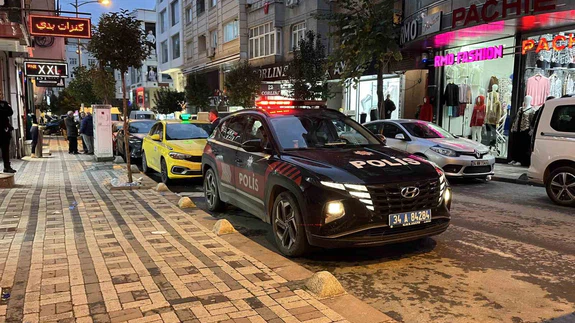 Zeytinburnu’nda park yeri tartışmasında kan aktı