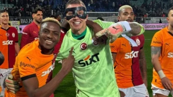 Galatasaray'a Golleriyle Galibiyet Getiren Osimhen İçin Muslera'dan Övgü Dolu Sözler!