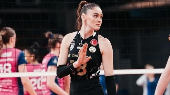 Vakıfbank'ın Parlayan Yıldızı: Zehra Güneş Makyajsız Haliyle Sosyal Medyayı Salladı!