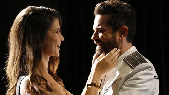 Aşk-ı Memnu’nun Bihter’i 41 Yaşında: Beren Saat’in Doğum Gününe Kenan Doğulu’dan Romantik Mesaj!