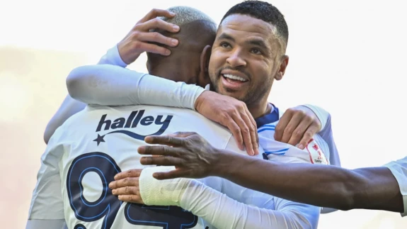 Fenerbahçe Şov Yaptı: En-Nesyri ve Talisca Gaziantep FK'yı Dağıttı!