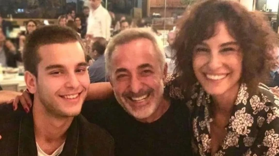 Mehmet Aslantuğ’un Yeni Aşkı Ortaya Çıktı! Romantik Şiiriyle Psikolog Canan Şahin’i Paylaştı