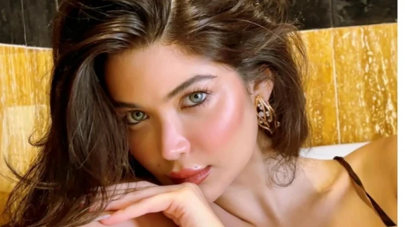 İrem Haznedar Kimdir, Blok3'le Sevgili mi, Kaç Yaşında, Sevgilisi Kim, Nereli? Ünlü Modelin Instagram Hesabı? Detaylar!