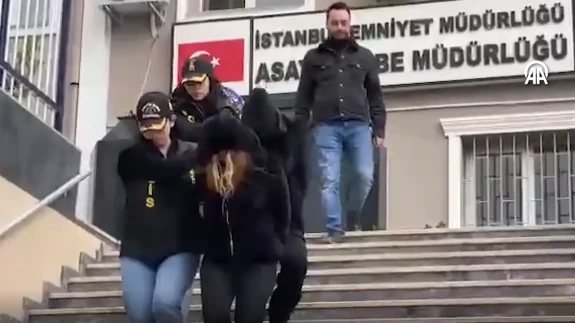 Bakırköy'de 1,5 Milyon TL'lik Vurgun: Suçüstü Yakalandılar!