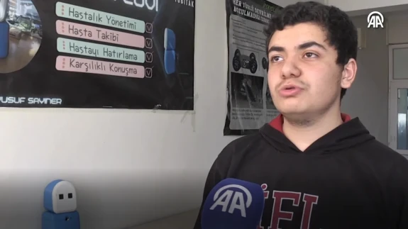 Yapay Zeka Destekli Doktor Luvi