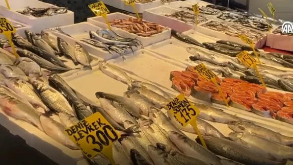 Trabzon Balık Pazarı'nda Mezgit ve İstavrit Bolluğu