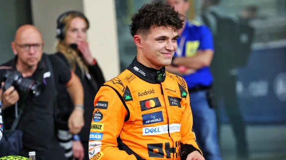 Lando Norris Kimdir, Kaç Yaşında, Nereli, Sevgilisi Var mı, Hangi Takımda Yarışıyor, Başarıları Neler?