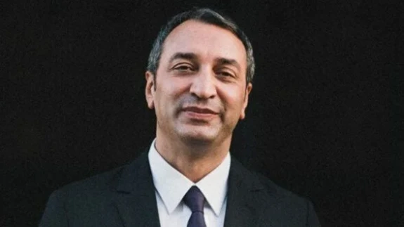 CHP'li Mahir Polat Kimdir, Alevi mi, Eşi Kim, Kiminle Evli, Aslen Nereli, Kaç Yaşında, Çocukları? Hayatı ve Kariyeri Hakkında Bilinmeyenler