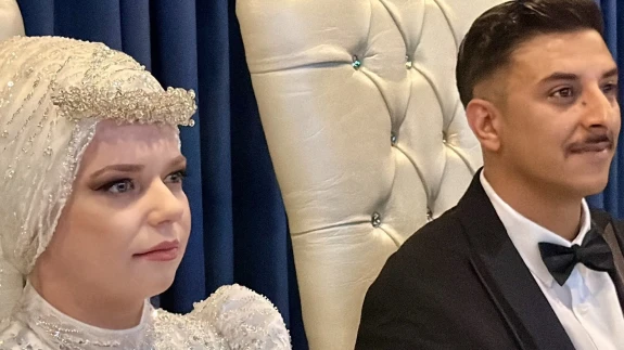 Alman Jessica, Tokatlı Gence Aşık Oldu, Müslümanlığı Seçti: Yeni Adı Ecrin Oldu