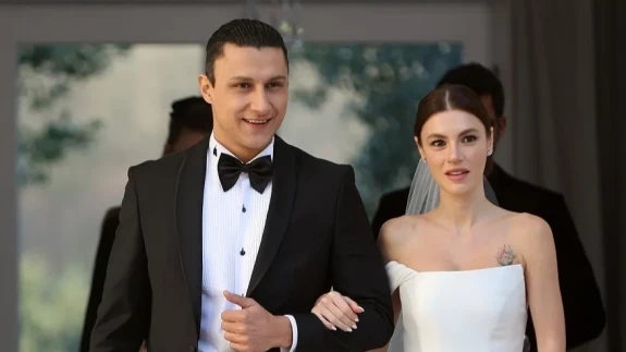 Alper Çankaya Kiminle Evli, Eşi Kim, Evli mi, Eşi Kaç Yaşında, Çocuğu Var mı?